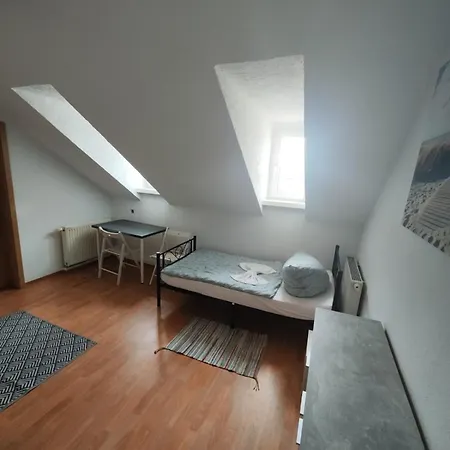 Revant Monteurzimmer Haus Apartment